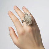 Verstelbare, verzilverde ring met mineralen