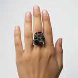 Verstelbare, verzilverde ring met mineralen